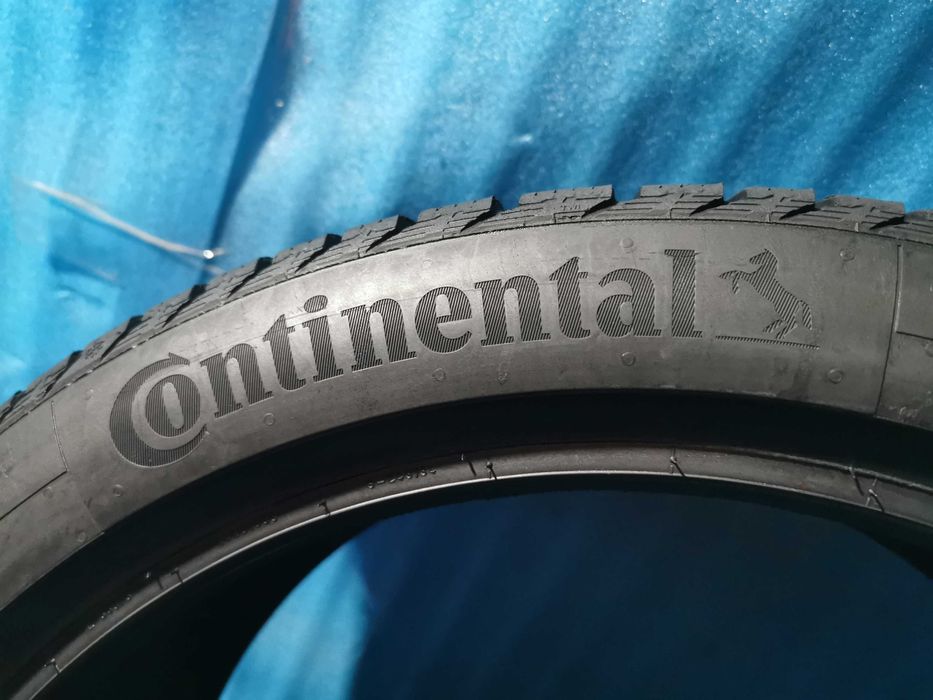 245/40 R19 - 275/35 R19 - continental runflat m+s 4 bucati 2 marimi