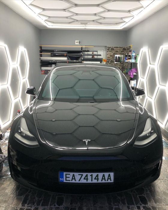 Обучения за фолиране на авто-стъкла