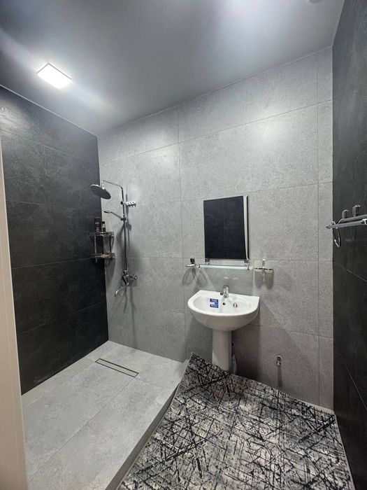 Юнусобод 11 кв мега планет унверсам