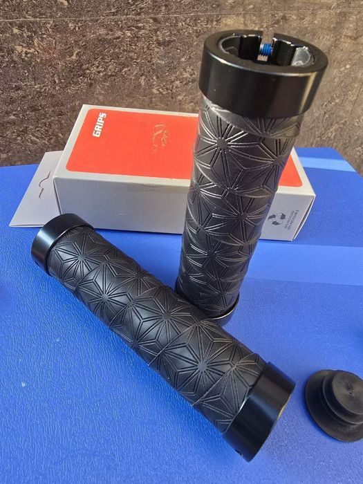 Грипсы GRIPS с локами, ручки для велосипеда есть и другие модели