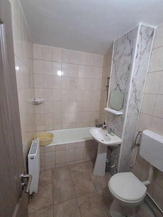 Apartament de închiriat