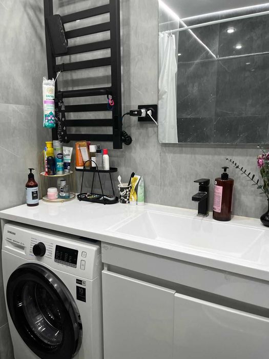 продам 3 ком квартиру новостройку на Уюте