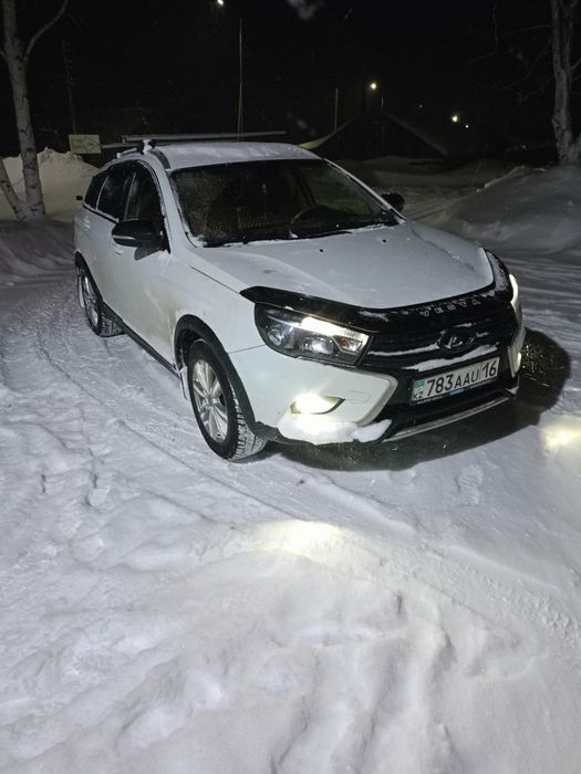 Продам Веста св кросс