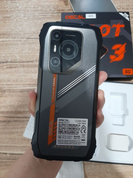 Продам новый смартфон