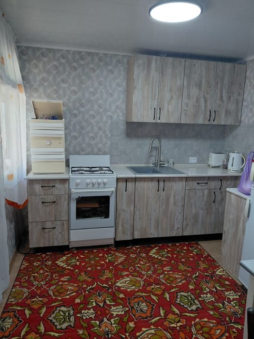 Продам  вагончик,  дачный  домик.