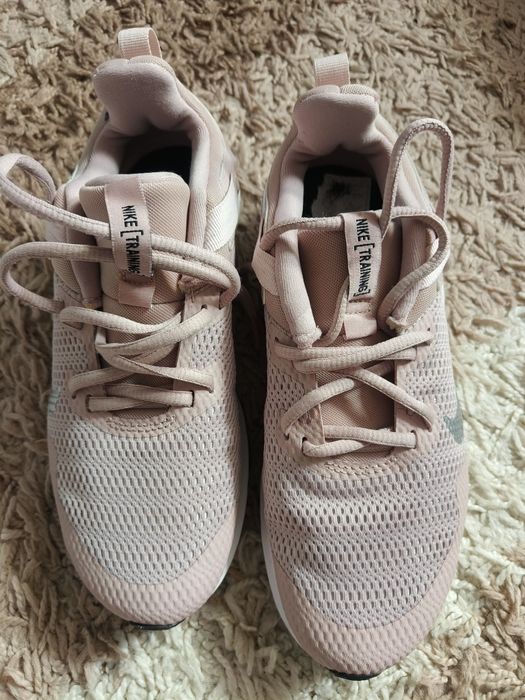 Nike Legend Essential Stone Mauve