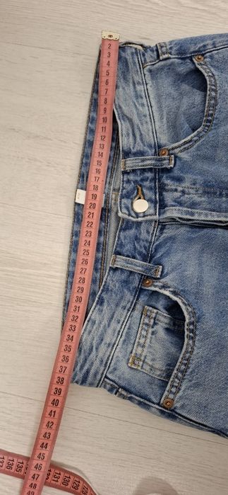 Blugi femei, H&M