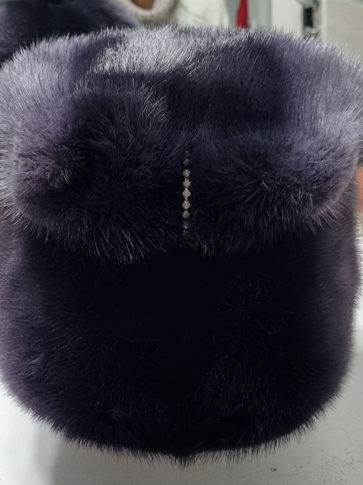 Продам шапку норковую