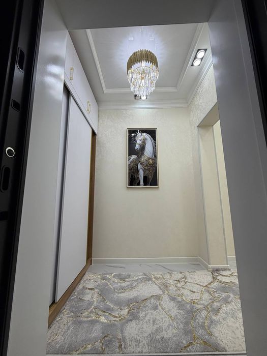 Чиланзар-16 кв 4/2/9.100м2 Срочно Продам квартиру срочно