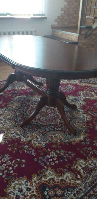 Продам камин , стол