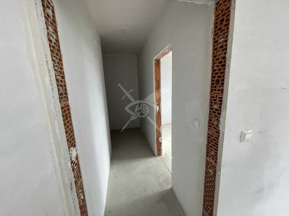 Продава се Двустаен апартамент в София, Хладилника - 80 кв.м за 931 €/кв.м - Снимка #8