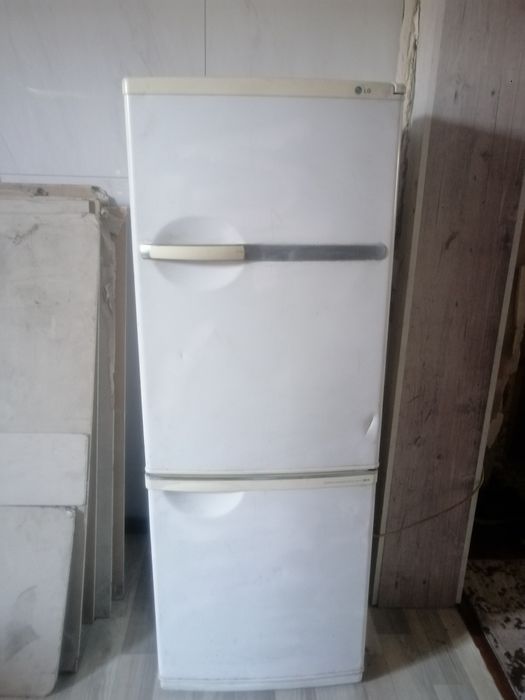 Продам холодильник