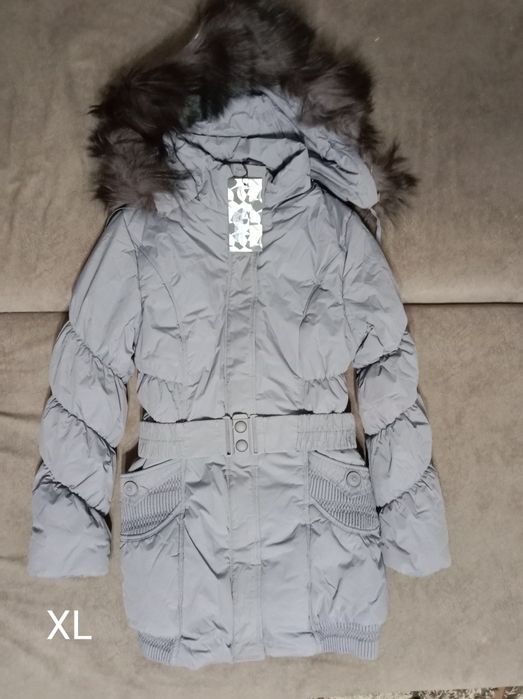 Продам новые куртки на девочку
