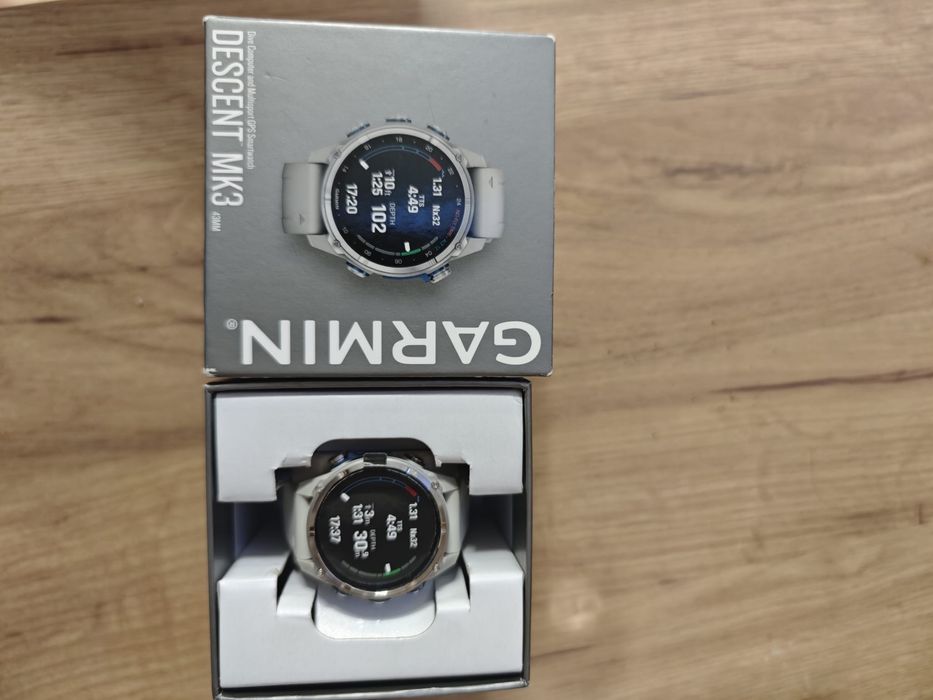 Смарт часовник Garmin Descent MK3