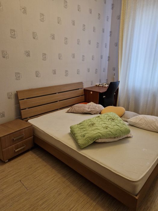 Кровати с матрасами