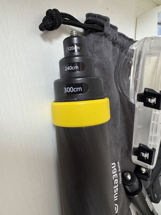 Продам экшн камеру Insta 360 x3