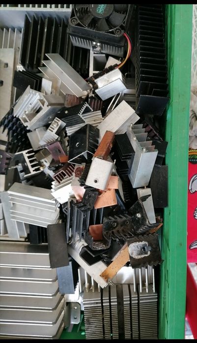 Radiatoare(racitoare)coolere/aluminiu/amplificator/statie/laptop