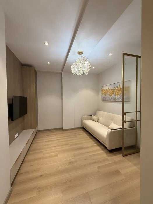 Евро под ключ, студия 66 м², Celebrity Residence ГЛИНКА центр`
