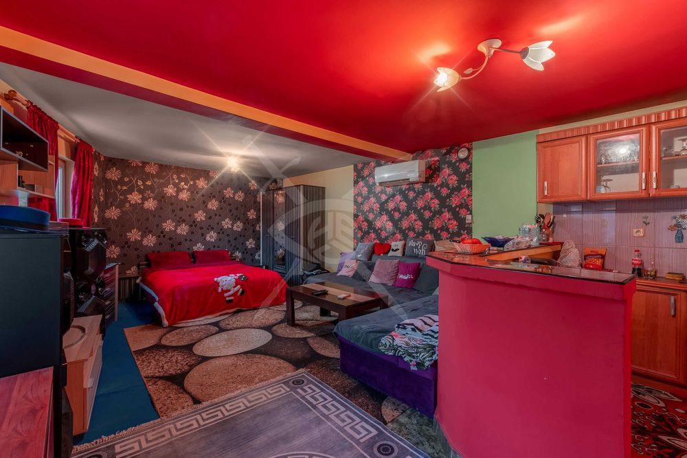 Къща № 46842, Нови Искър