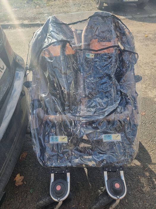 Căruț gemeni, nu este nou, stare bună, ușoare semne de uzura