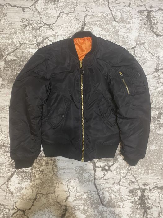 Бомбър яке в добро състояние. Ново