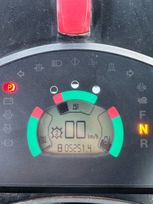 Incarcator frontal Caterpillar 908H