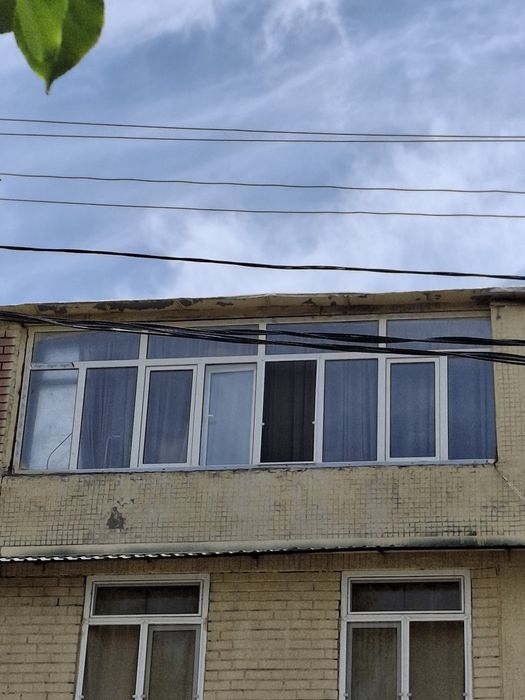 Продам балконные рамы б/у Akfa imzo