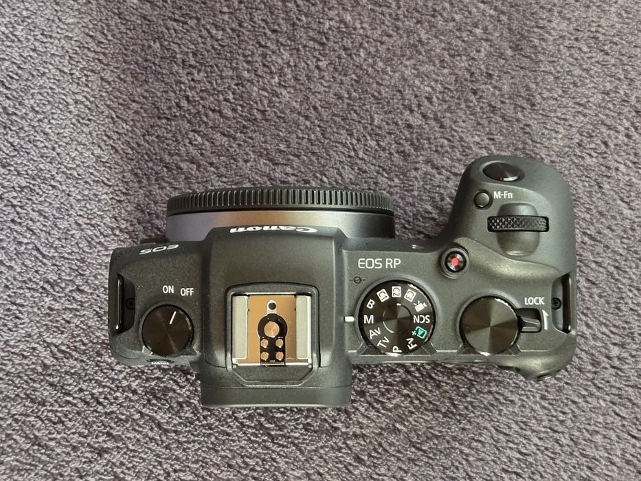 Vând Canon EOS RP – Full Frame, 26.2 MP – NOU, sigilat, cu garanție 24 luni