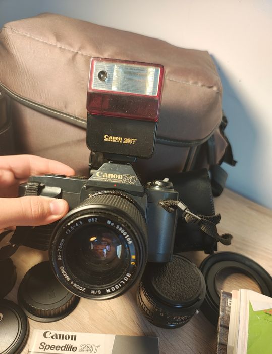 Canon T50 SLR cu 3 Obiective, Bliț, Manuale și Husă – Full Box – Funcțional