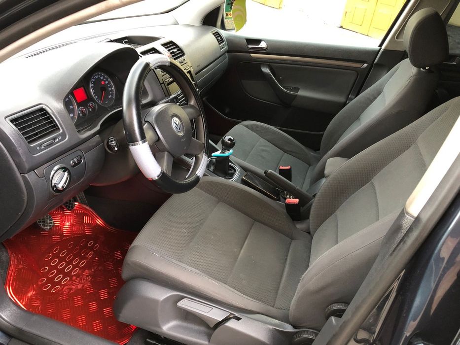 Volkswagen golf 5 1.6 benzina 2007. 190.000 km