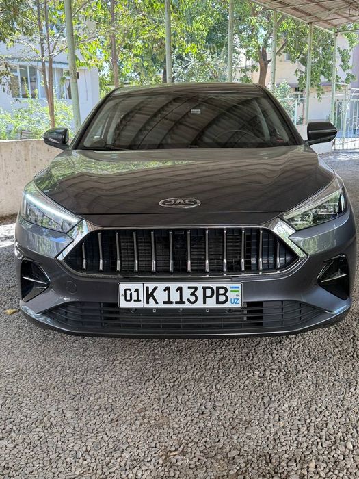 Продам НОВЫЙ JAC J7 Full Позиция Пробег 12000км Одни руки