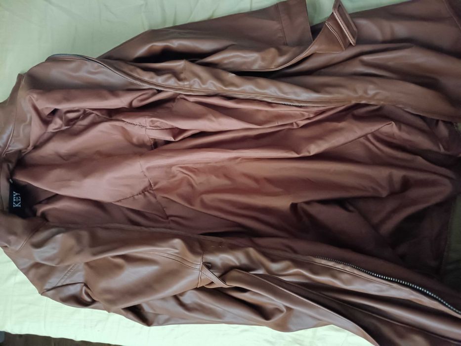 Trench dama lung, de piele