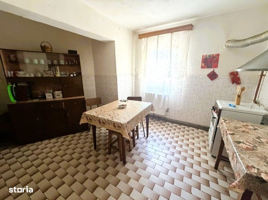 Apartament 3 CAM spațios, decomandat | Etaj 2 | Str. Arcului – Slatina
