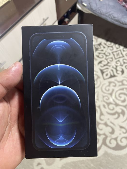 Продам айфон 12 про 128