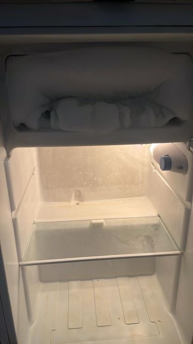 Продам мини холодильник