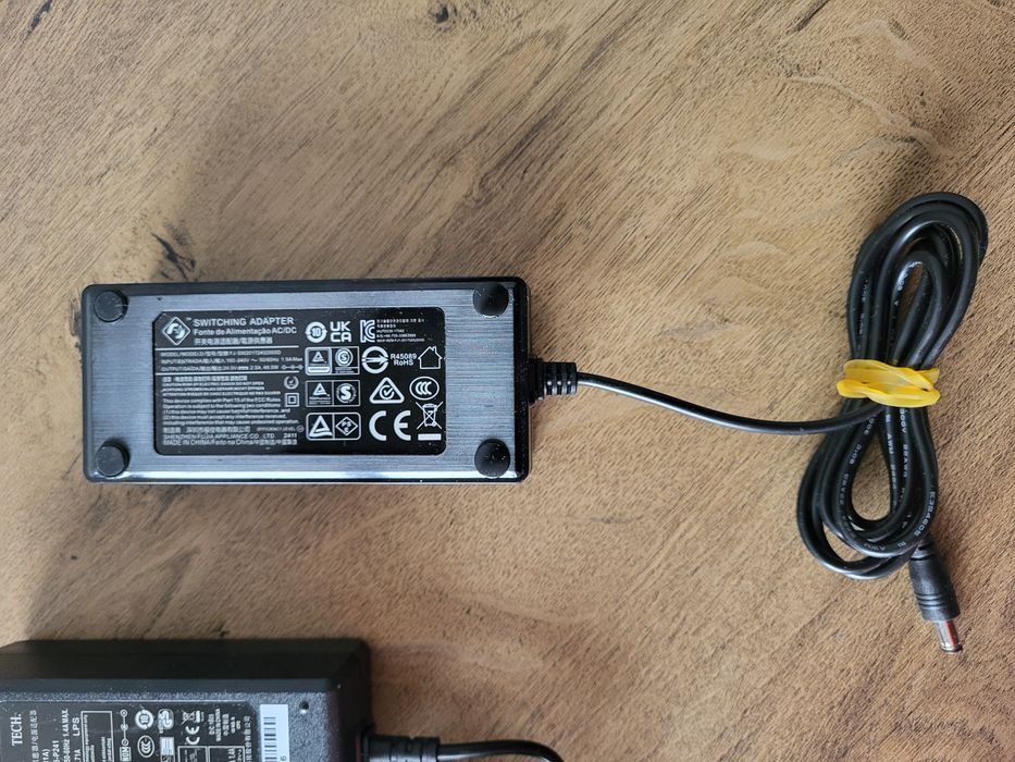 Alimentator 24V mufa 5,5x2,5mm video proiector