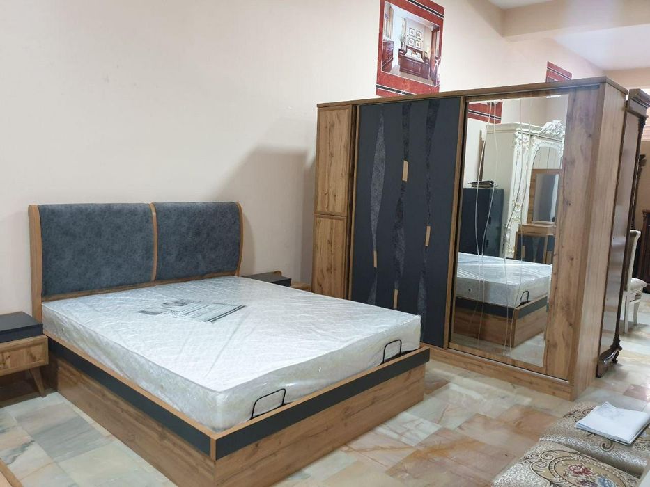 Спальная мебель (полный комплект).