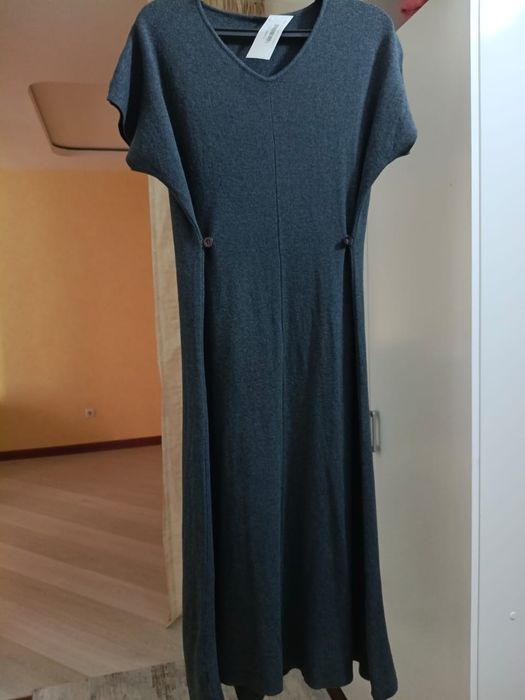 Продам платье новое