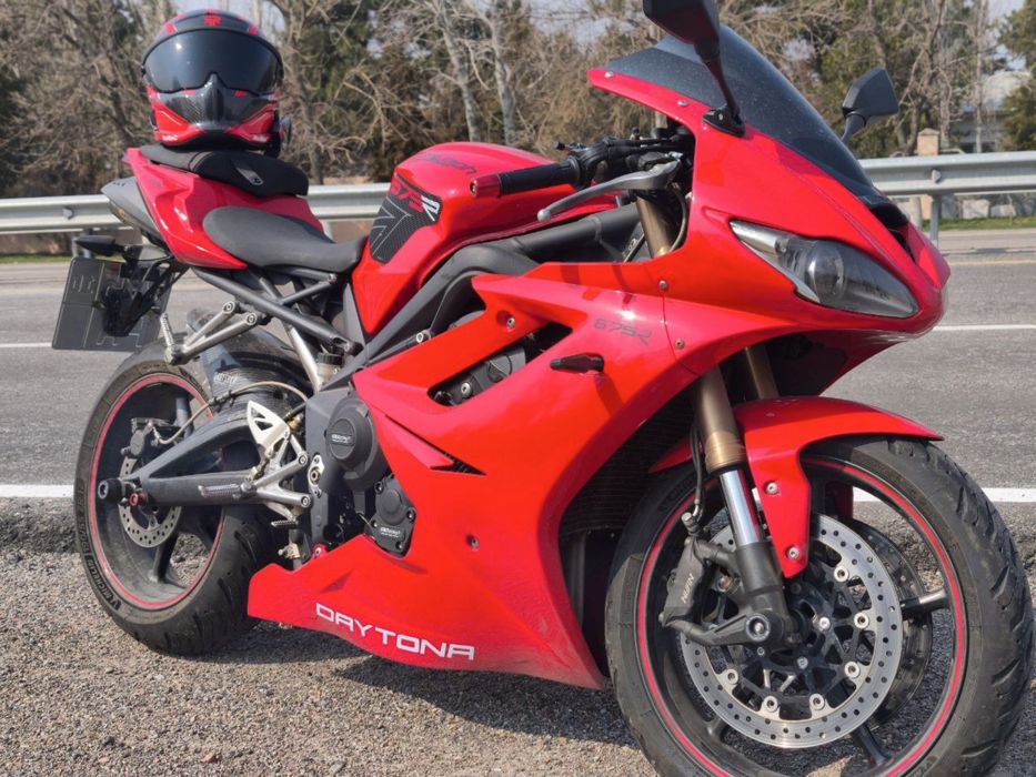 Мотоцикл Triumph Daytona