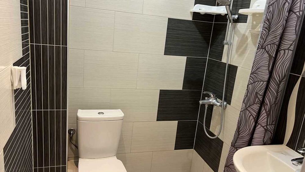 Дава се под наем Тристаен апартамент в Пловдив, Кършияка - 90 кв.м за 425 € - Снимка #7