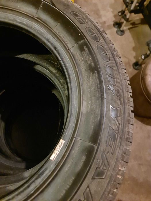 Автомобилни гуми