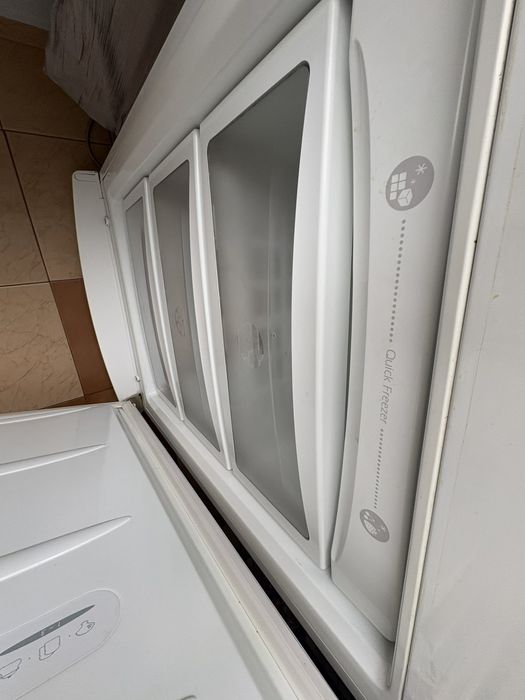Хладилник LG no frost с долен фризер