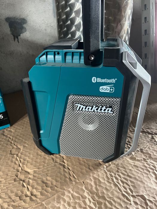 Radio MakitaDMR 115