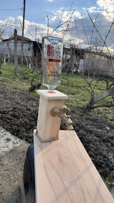 Диспенсър за алкохол