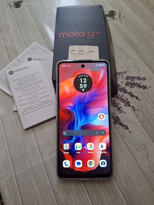 Телефон Motorola G 04