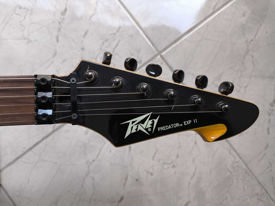 Електрическа китара Peavey Predator Exp II