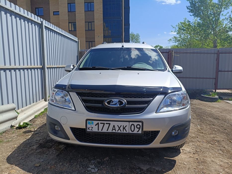 Продам Лада Ларгус 2014г