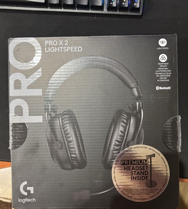 Продавам слушалки Logitech pro x 2 lightspeed