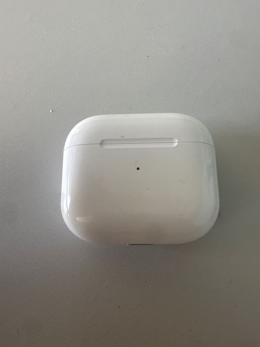Продам AirPods 3