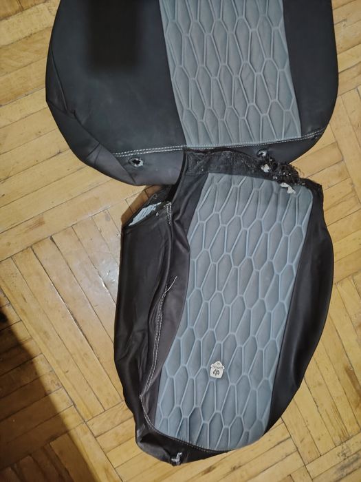 Продаются чехлы и полики б/у. Спарк.